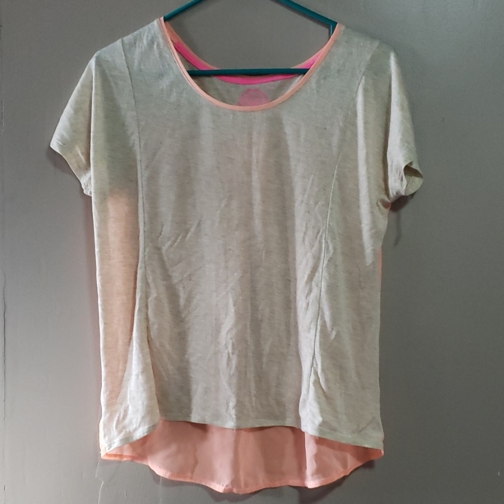 Ladies Tan peach top Medium